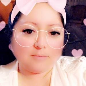 Meet your Posher, Antonia